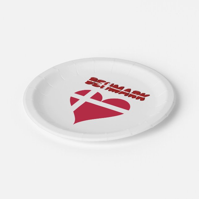 Danish heart paper plate (Angled)