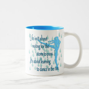 Danse dans la tasse de pluie