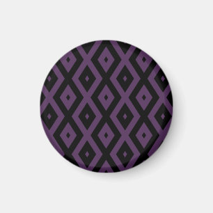 Dark purple and black diamond pattern magnet