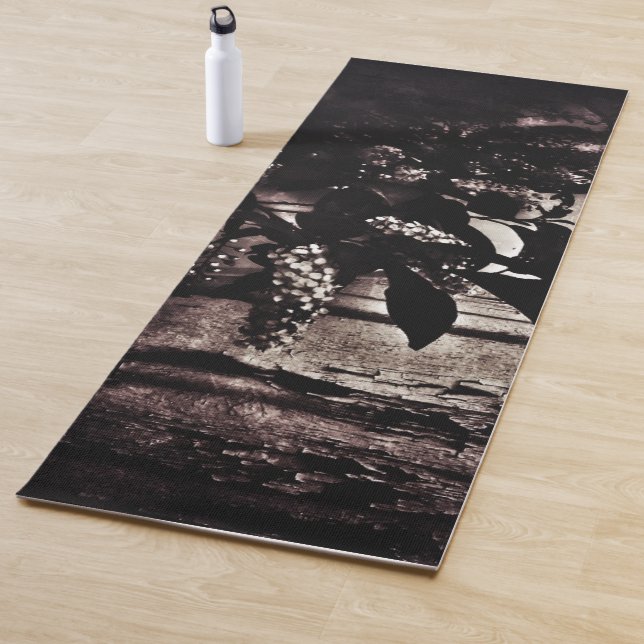 Dark Spring Yoga Mat (In Situ)
