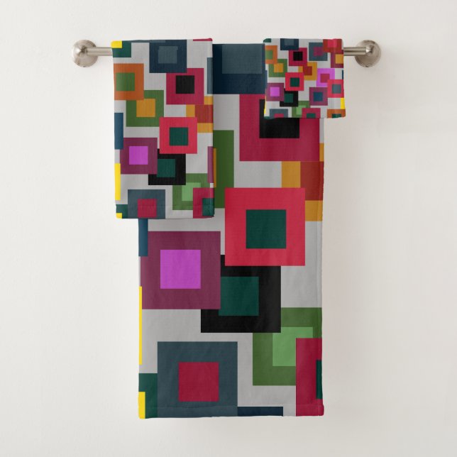 Dark Squares on Light  Bath Towel Set (Insitu)