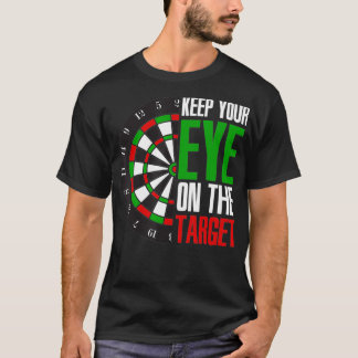 Darts Team - dartists dart-throwing on dartboard T-Shirt
