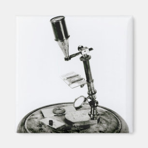 Darwin's microscope magnet