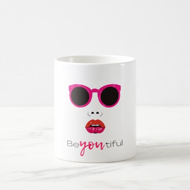 De Belles Mugs Féminines (Centre)