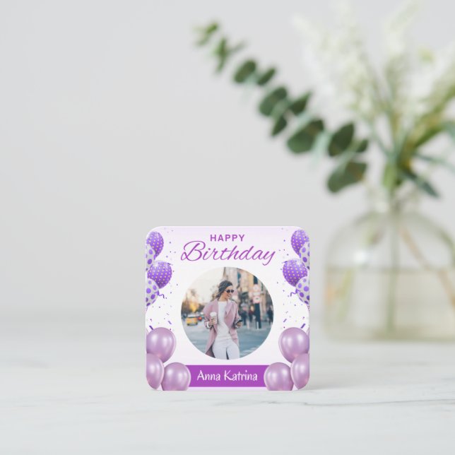 De Correspondance Carte d'anniversaire violet simple et heureuse (Debout devant)
