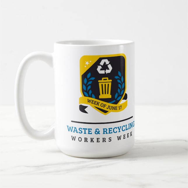 De rebut et réutilisant la tasse de semaine de (Gauche)