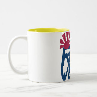 De tasse étrange de cofee de fort