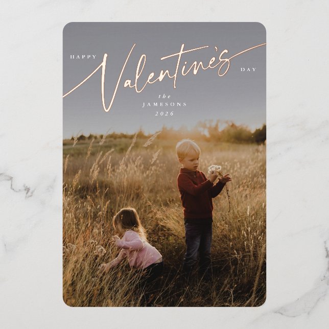 De Vœux En Aluminium Élégant Script Valentine's Day Foil Carte photo (Recto)