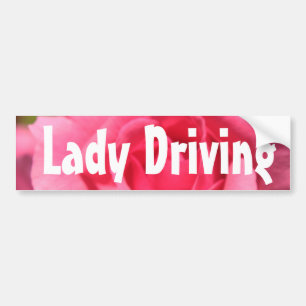 De Voiture femme rose rose, femme conduisant un autocollant p