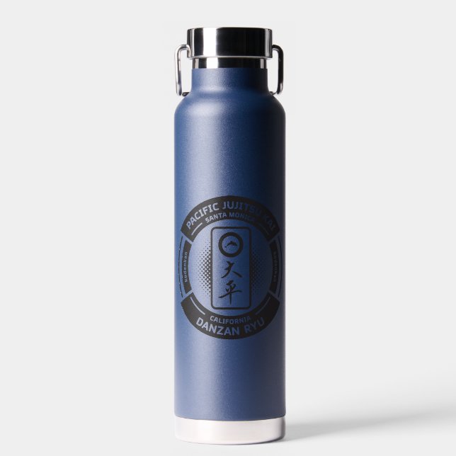 D'eau Bouteille isolée PJK / logo noir sur bleu (Avant)