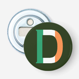 Décapsuleur D Monogramme superposé sur le bocal drapeau irland