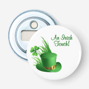 Décapsuleur Un chapeau de lutin à touche irlandaise dans l'her
