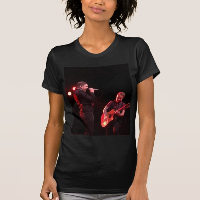 D'éclat T-shirt vers le bas (Devant)