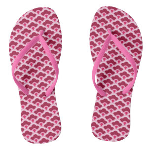 Deco Chinese Scallops, Burgundy Wine and Pink Flip Flops