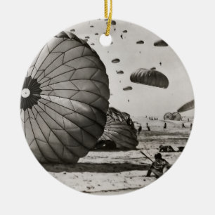 Décoration En Céramique Atterrissage militaire vintage de parachute