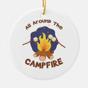 Décoration En Céramique Autour Du Feu De Campagne