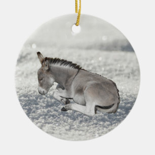 Décoration En Céramique Bébé gris mou Foin d'âne dans la neige