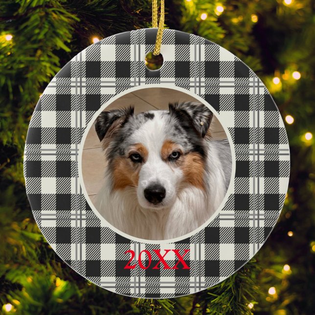 Décoration En Céramique Classique Animaux de compagnie Photo Dark Grey Buf (Buffalo Plaid Dark Gray and Buttercream Photo Date Ceramic Ornament)