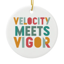 Couleurs contrastées et typographie dynamique : Un