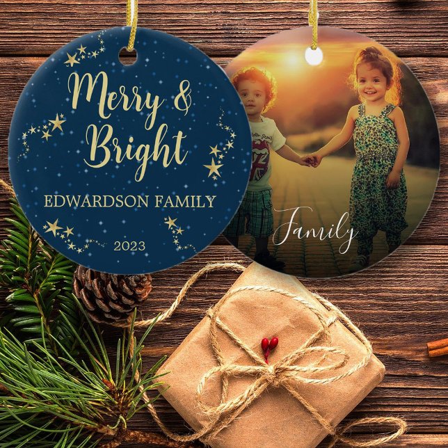 Décoration En Céramique Créez votre propre photo de famille Merry & Bright (Create your own Merry & Bright family photo Ceramic Ornament. Unique and personal ornament.)