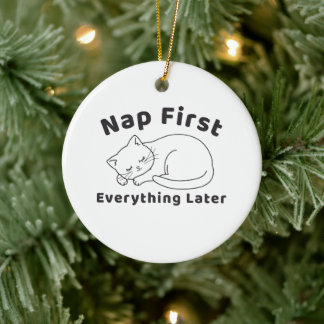 Décoration En Céramique Cute Sleepy Cat “Nap First” Line Art Design