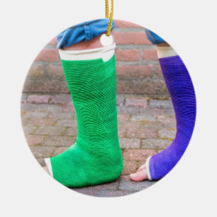 Décoration En Céramique Enfant debout avec deux jambes colorées de gypse