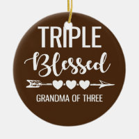 Grand-Mère Triple De Trois Petits-Enfants
