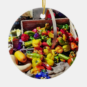 Décoration En Céramique Légumes colorés dans un marché agricole