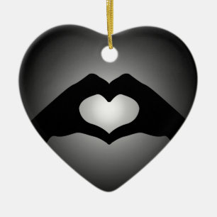 Décoration En Céramique main faisant le coeur de signe