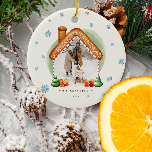 Décoration En Céramique Maison en pain d'épices de Noël (Cozy Christmas Gingerbread House Photo Holiday Ceramic Ornament)