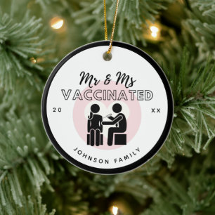 Décoration En Céramique Mr & Ms Vaccinated Romantic Couple Family Name