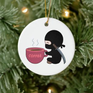 Décoration En Céramique Ninja minuscule avec grande tasse de café