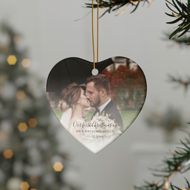 Décoration En Céramique Premier Noël Marié Mariage Anniversaire Photo (First Christmas as Mr and Mrs Heart Shaped Ceramic Ornament)