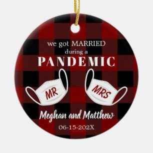 Décoration En Céramique Red Plaid marié à la pandémie Premier Noël