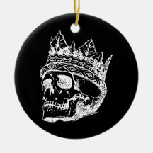 Tête de squelette avec couronne sur un