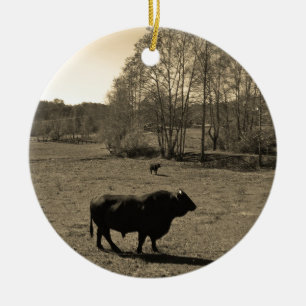 Décoration En Céramique Vache, taureau noir. Photo Sepia Tone