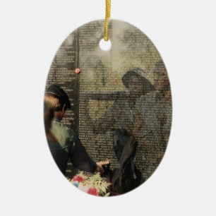 Décoration En Céramique Viêt Nam : Hommage aux anciens combattants