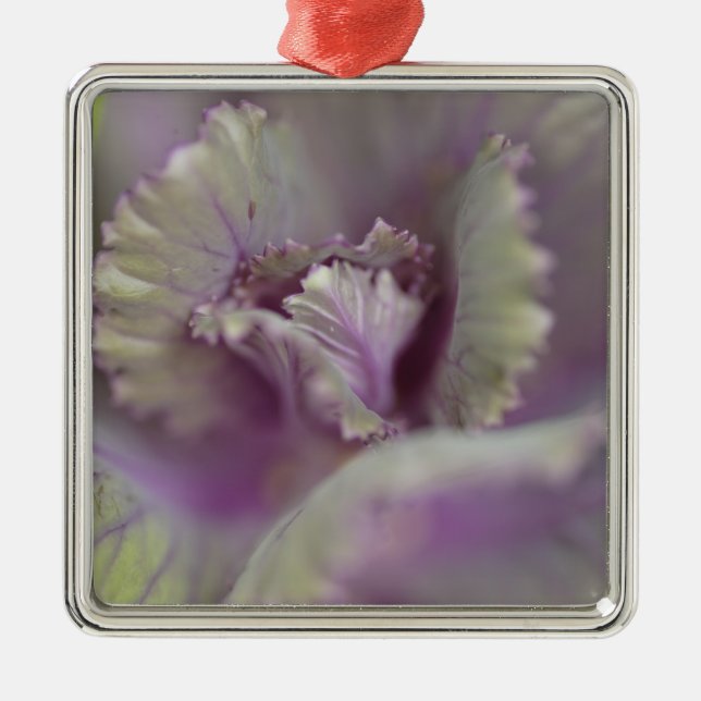 Decorative cabbage metal ornament (Front)