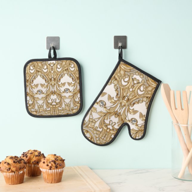 Decorative Gold Oven Mitt & Pot Holder Set (Insitu(Hanging))
