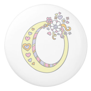 Decorative letter O monogrammed handle knob