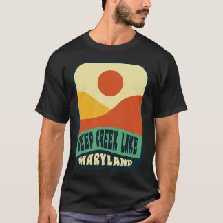 Deep Creek Lake Maryland Retro Sunset Badge T-Shirt