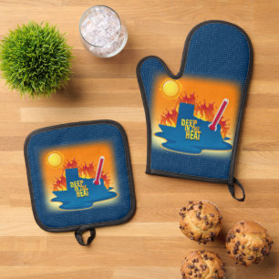 Deep in the Heat of Texas Oven Mitt and Pot Holder Oven Mitt & Pot Holder Set