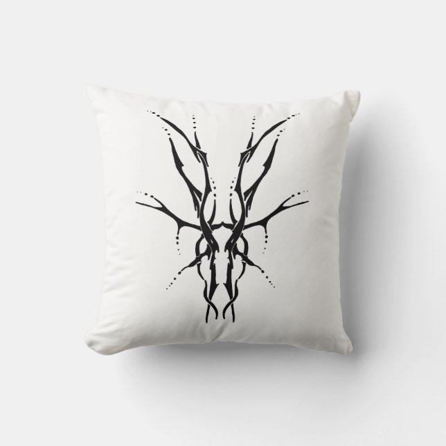 Deer Skull Tribal Design for deer Hunters black Throw Pillow (Front)