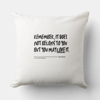 Dekokissen "But you may love it" Throw Pillow