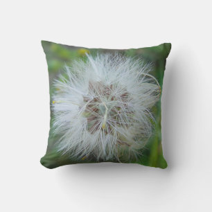 Dekokissen helle, haarige Blumenkugel Throw Pillow