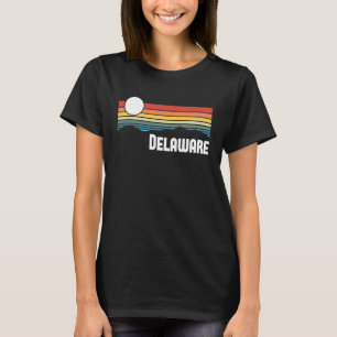 Delaware Vintage Sunset 80s Retro Summer State USA T-Shirt
