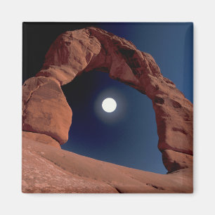 Delicate Arch   Arches National Park Utah Magnet