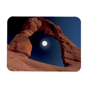 Delicate Arch   Arches National Park Utah Magnet