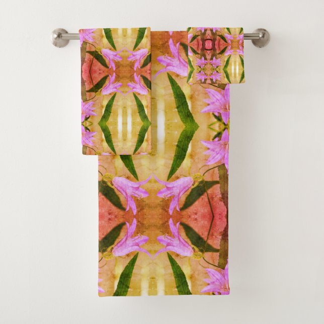 Delicate Purple Flowers Abstract Art Pattern     Bath Towel Set (Insitu)