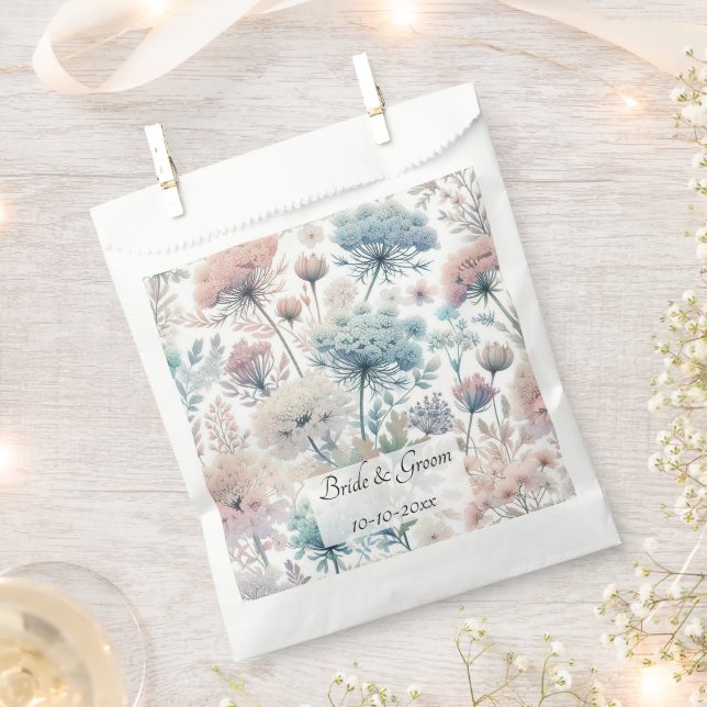 Delicate Queen Anne's Lace Wedding Favour Bag (Clipped)